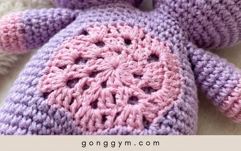 Creepy or Kawaii? This Two-Headed Crochet Bunny Amigurumi Is All About the Colors You Choose